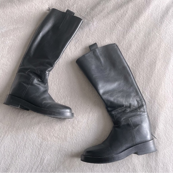 ANN DEMEULEMEESTER // Stein tall flat leather black boots (37) - Picture 6 of 7